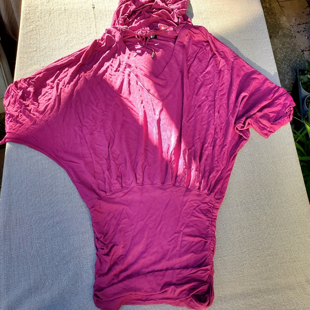 D&G Womens Magenta Hooded Pullover Top - Picture 2 of 7